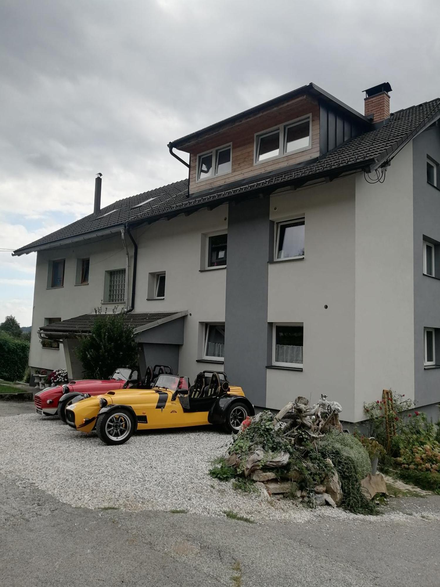 Apartma Zeus Jesenice Exterior photo