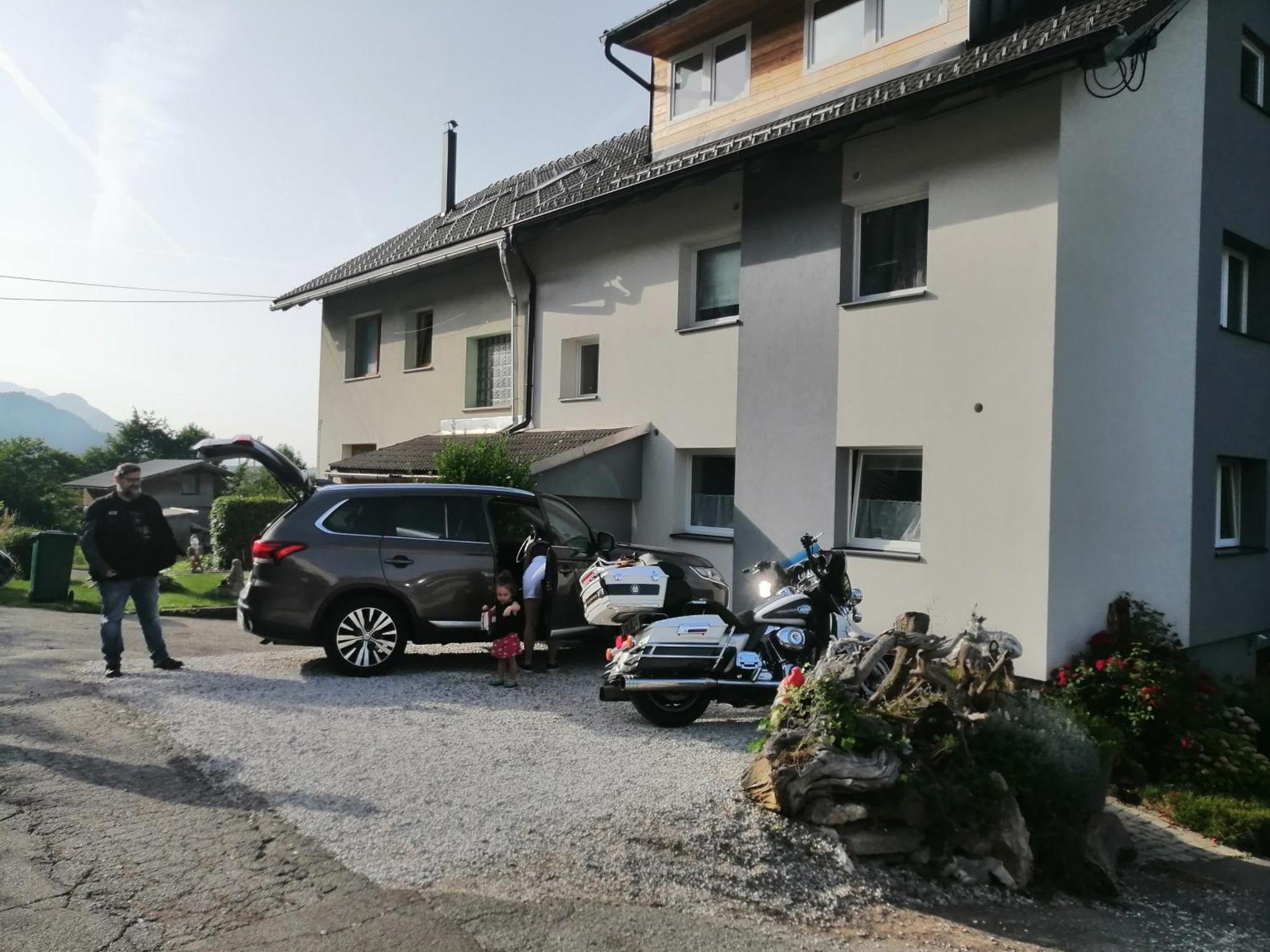 Apartma Zeus Jesenice Exterior photo